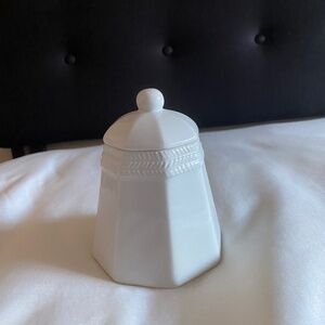Studio Nova chantilly white sugar bowl with lid